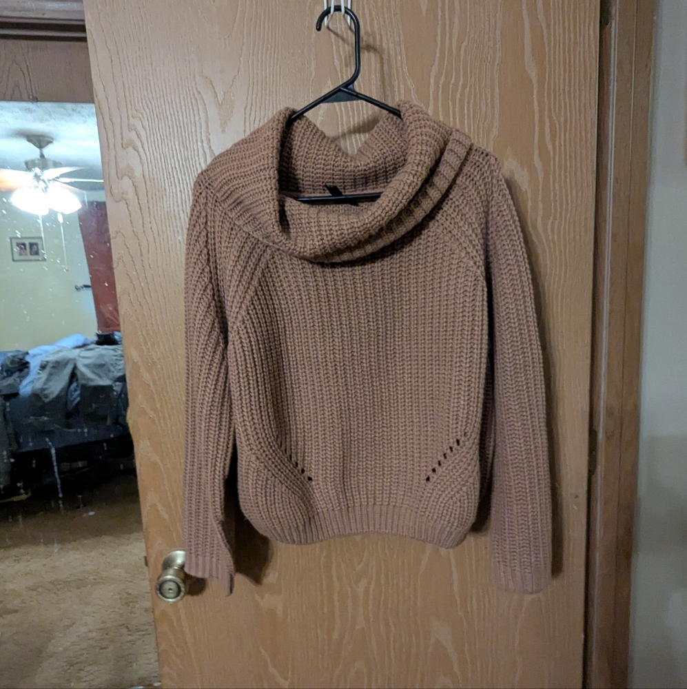 Moon & Madison Chunky Knit Cropped Sweater Large